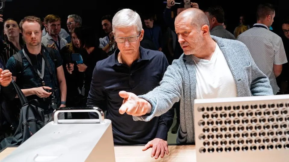 Jony Ive Kimdir iPhoneun Tasarımcısı