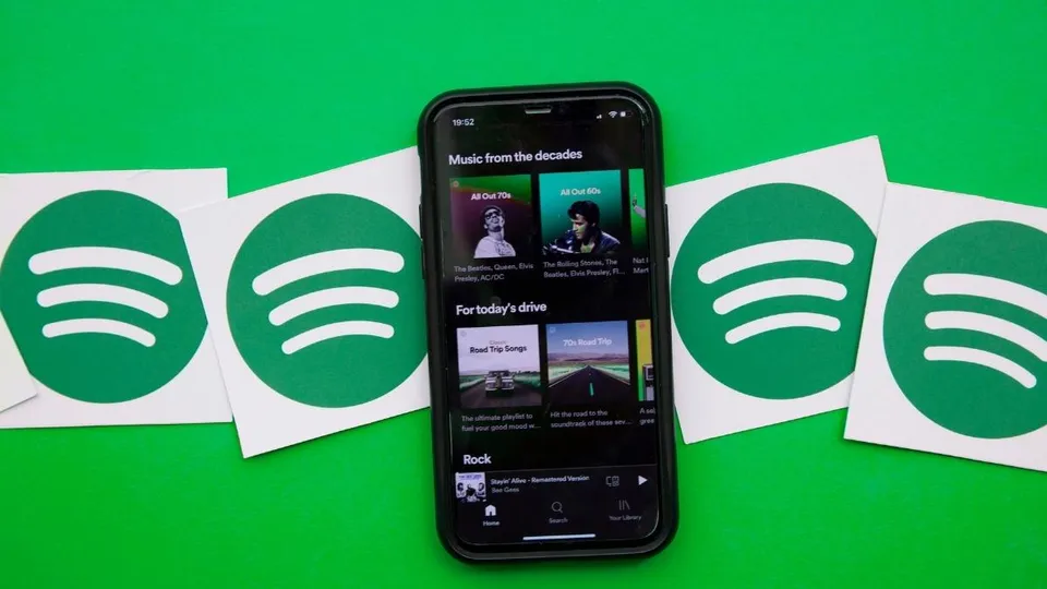 Spotify Podcast Keşif Özelliğini Test Ediyor
