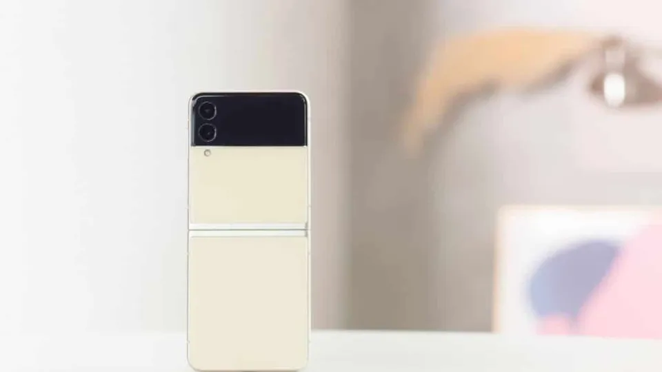 Galaxy Z Flip4 Özellikleri